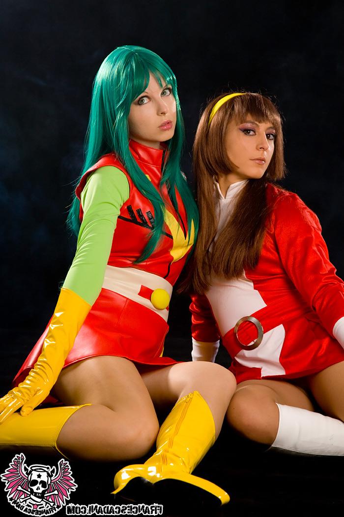 16P Cosplay CHIZURU NANBARA and SAYAKA YUMI costumes