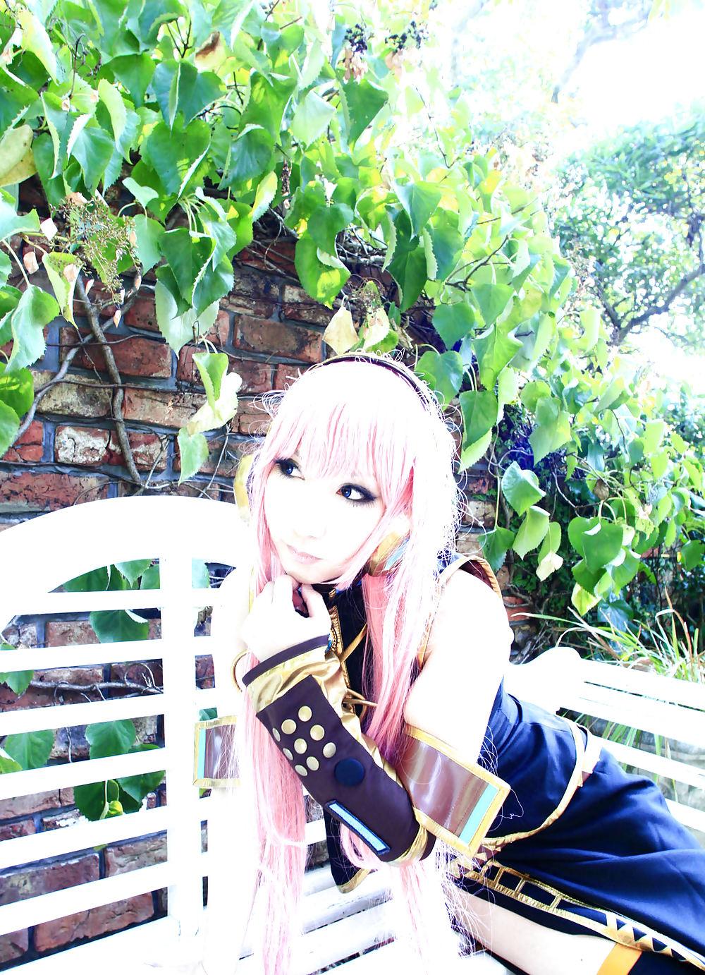 25P Japanese Cosplay Cuties-Saku (Vocaloid) (2)