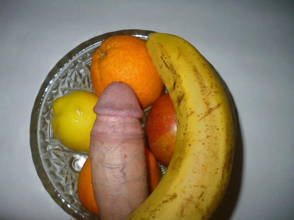 17P Big nice long dick fruit amateur photo