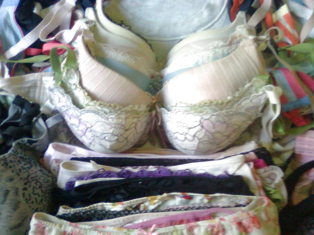 19P Bosses wife dirty panties 01
