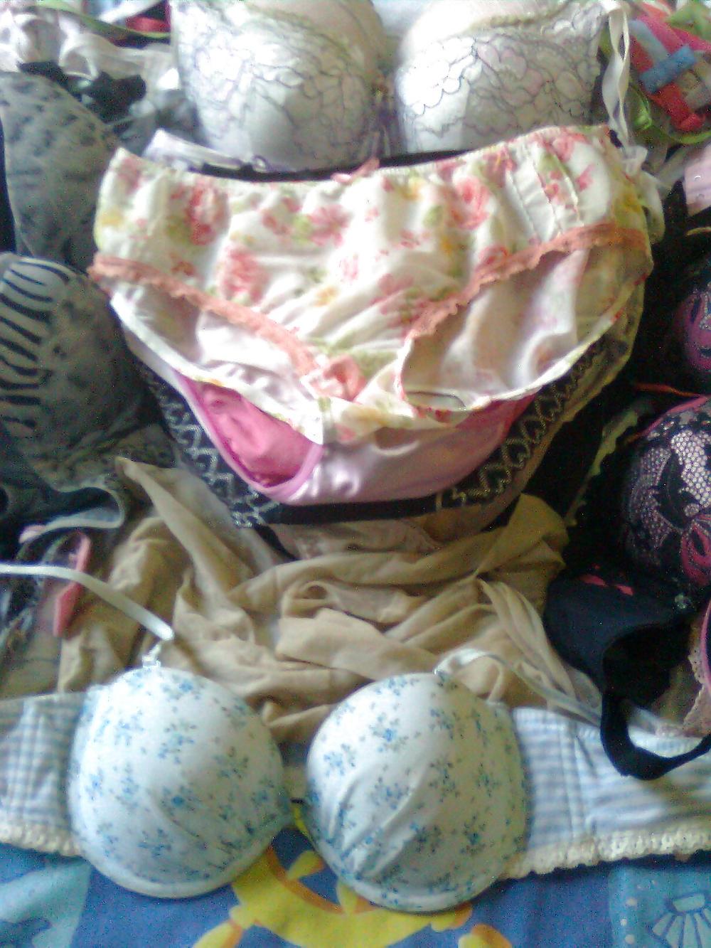 19P Bosses wife dirty panties 01