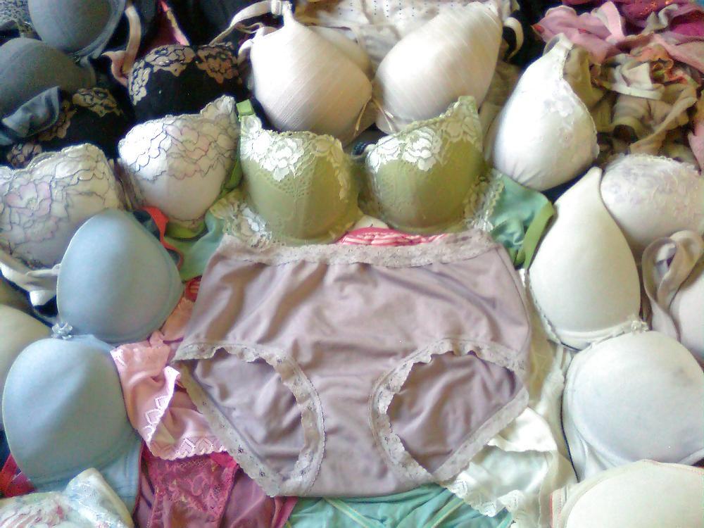 19P Bosses wife dirty panties 01