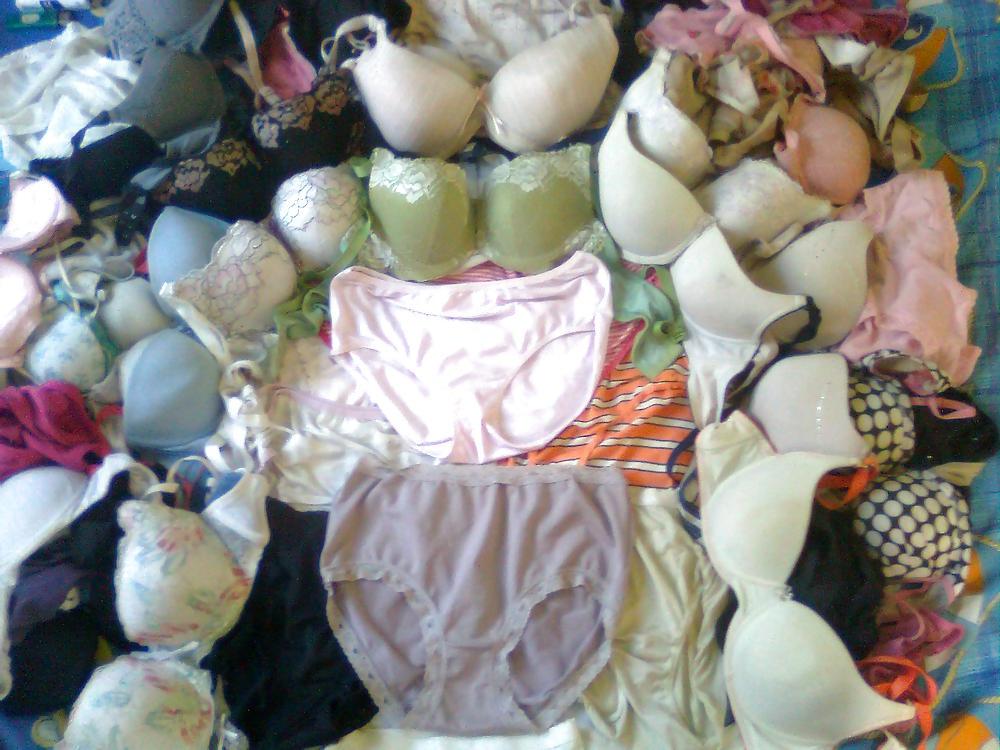 19P Bosses wife dirty panties 01
