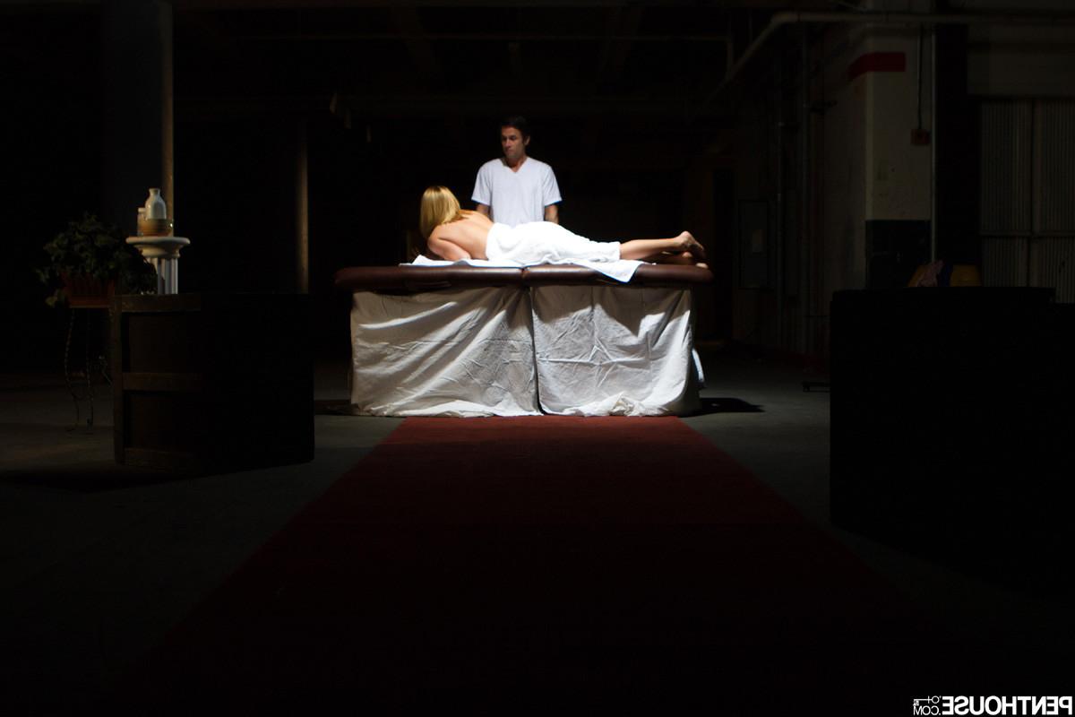 15P Krissy Lynn gets drilled by her massage therapist