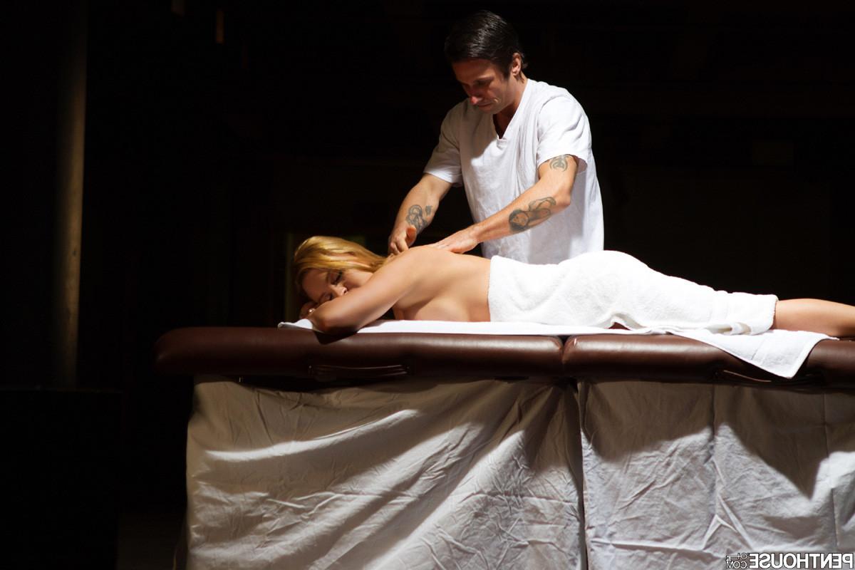 15P Krissy Lynn gets drilled by her massage therapist