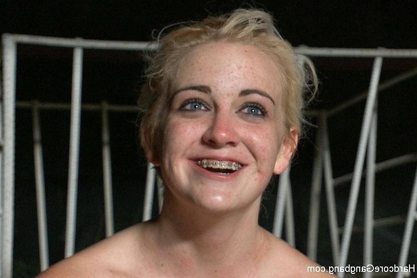 16P Marilyn Moore blonde busty voluntary submissive is gangbanged by five guys
