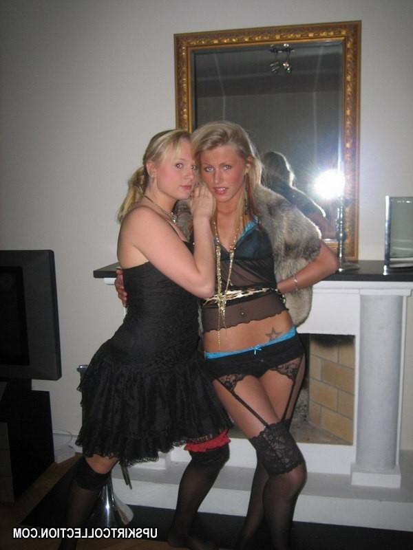 14P Hot girls try on new lingerie and get recorded on cam
