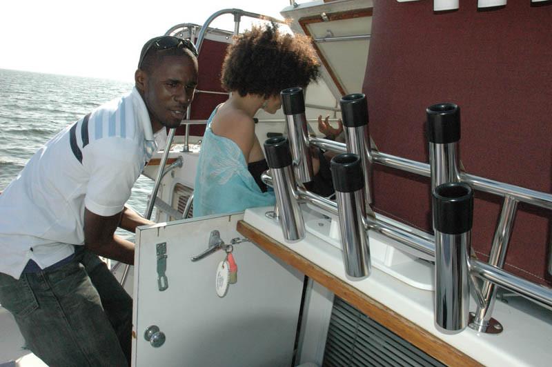 20P Sabara sits on the pussy plumber|Blown up man pole living on the edge.|Boat babe