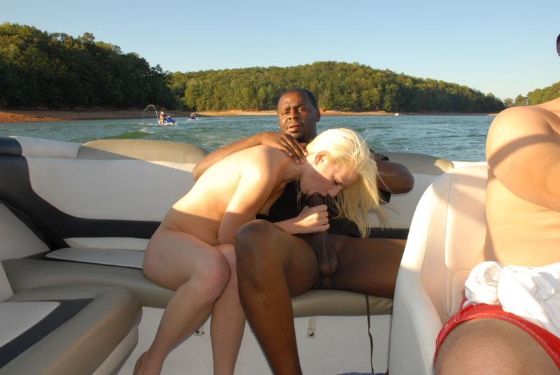 20P Luring chick into lake dipping.|White gal fucking on a speedy boat.|Saucy rear g