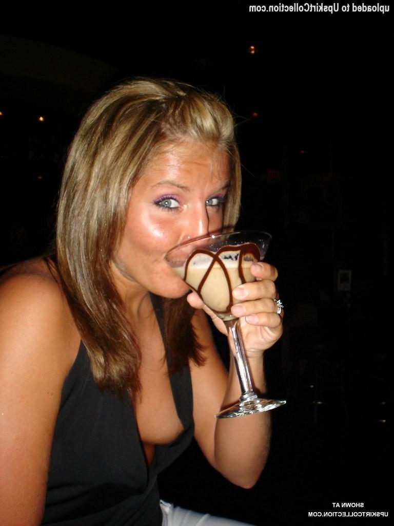 15P Drunk chippies bare off their beautiful breasts