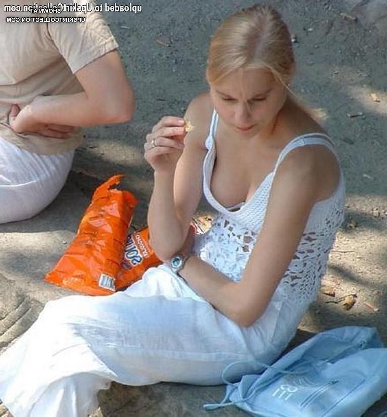 15P Tight corset squeezes big tits and uncovers downblouse