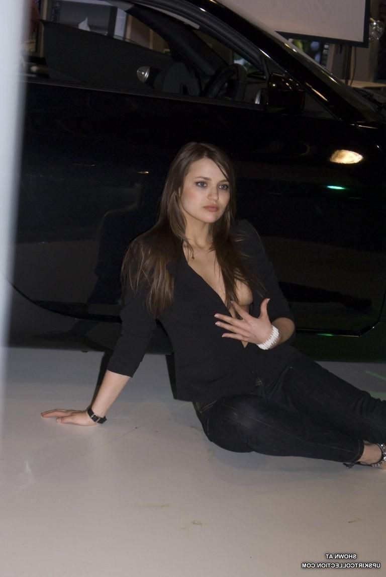 15P Tight corset squeezes big tits and uncovers downblouse