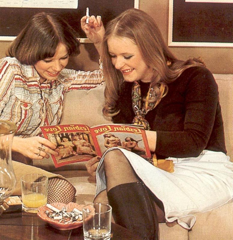 16P Three seventies lesbians doing real dirty things