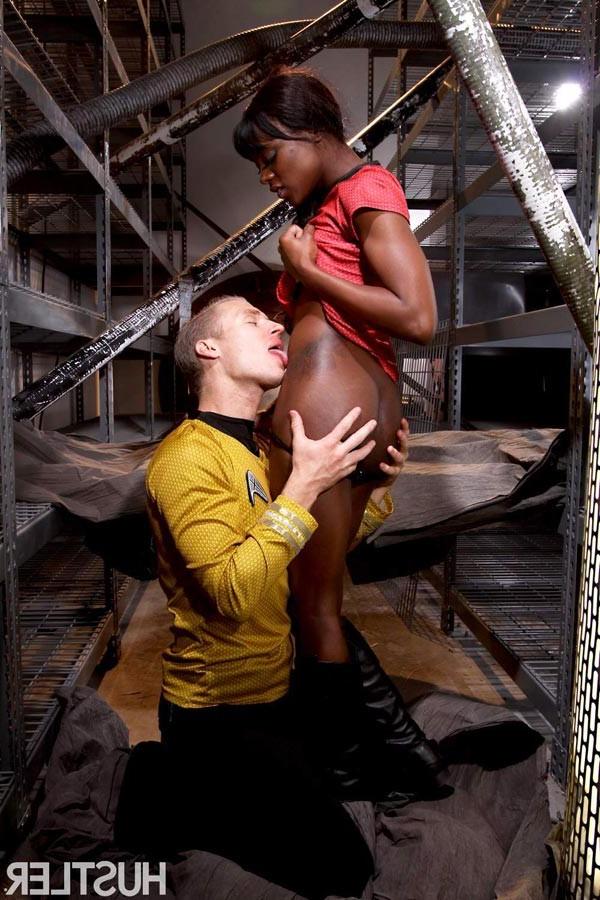 14P Ebony babe Ana Foxx fucked in her Star Trek costume