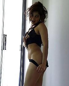 15P Pakistani babe Shazia