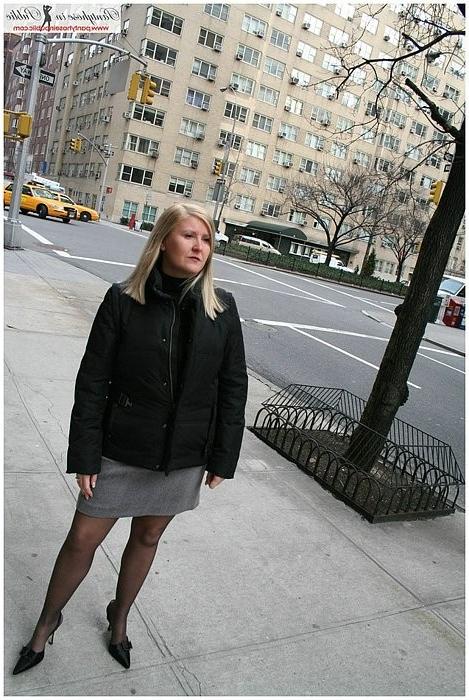 15P On the streets of New York in black pantyhose and high heels