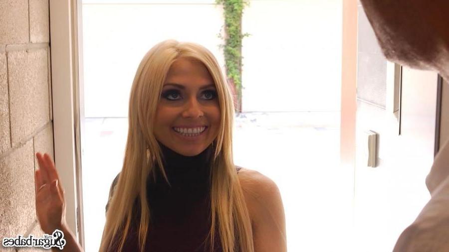 16P Busty milf Christie Stevens has a sugar daddy