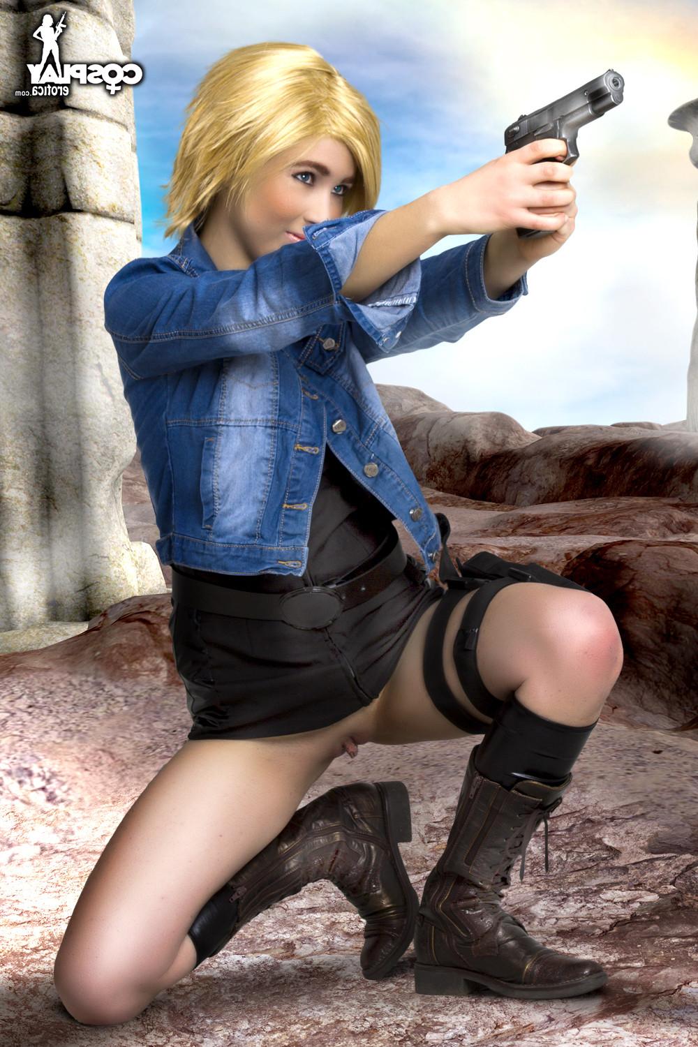 12P Hot girl in cosplay fun