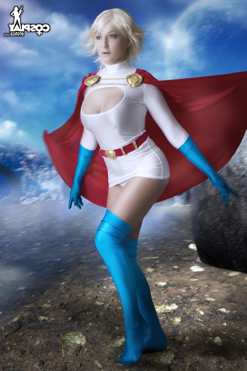 12P Power Girl Cosplay