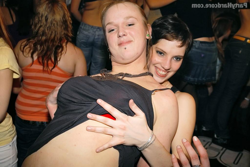 15P Party hardcore with gorgeous sexy blonde babes