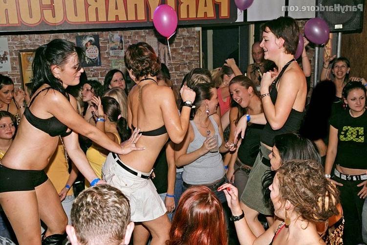 16P Drunk horny people hardcore group party