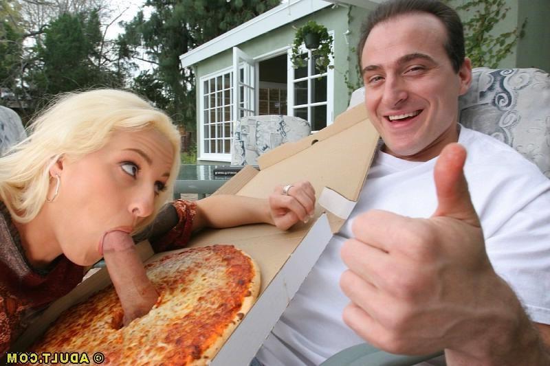 15P Blonde pornstar babe fucking and sucking one big cock