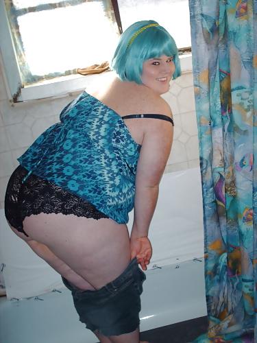 17P Blue headed plumper strips in shower
