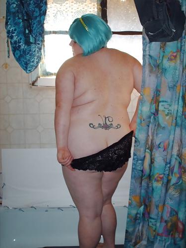 17P Blue headed plumper strips in shower