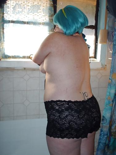 17P Blue headed plumper strips in shower