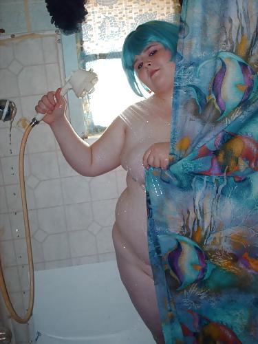 17P Blue headed plumper strips in shower