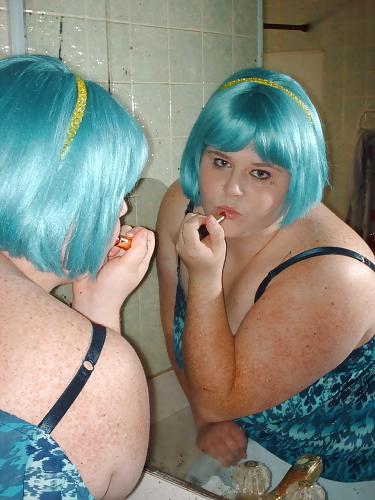 17P Blue headed plumper strips in shower