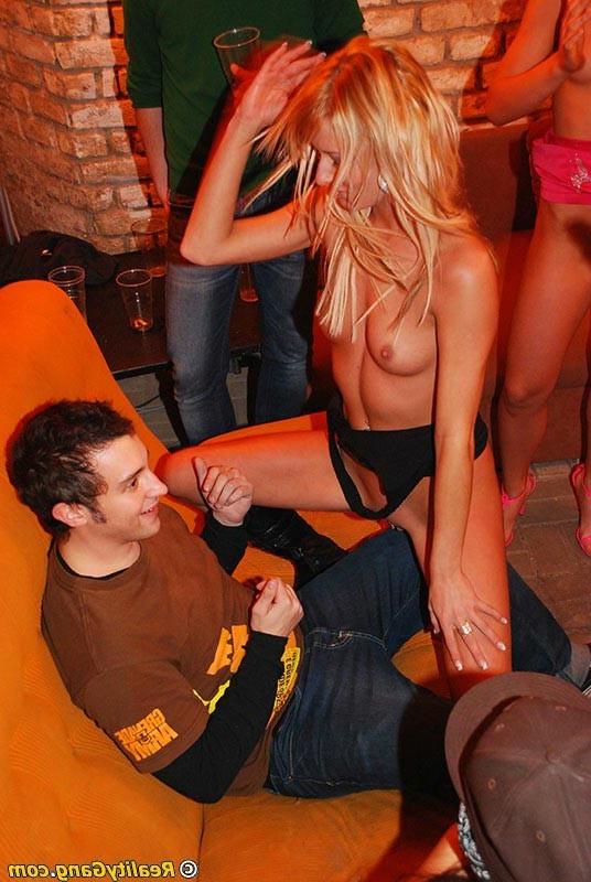 16P Horny drunk chicks fucking at orgy party