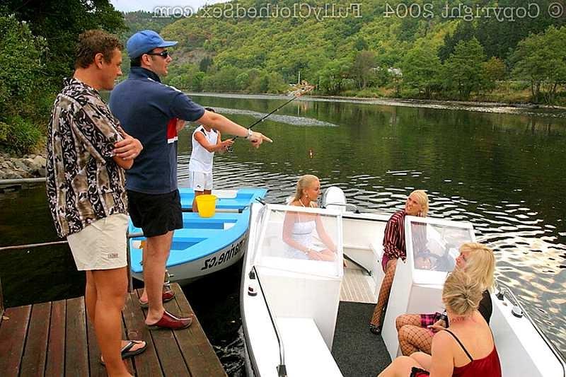 20P Secretaries and bosses having fully clothed groupsex on boat