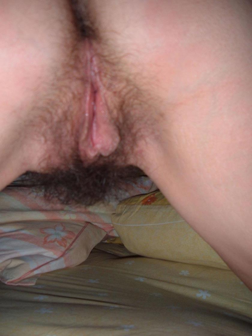 20P Amateur blonde girlfriend sucking cock in her bedroom