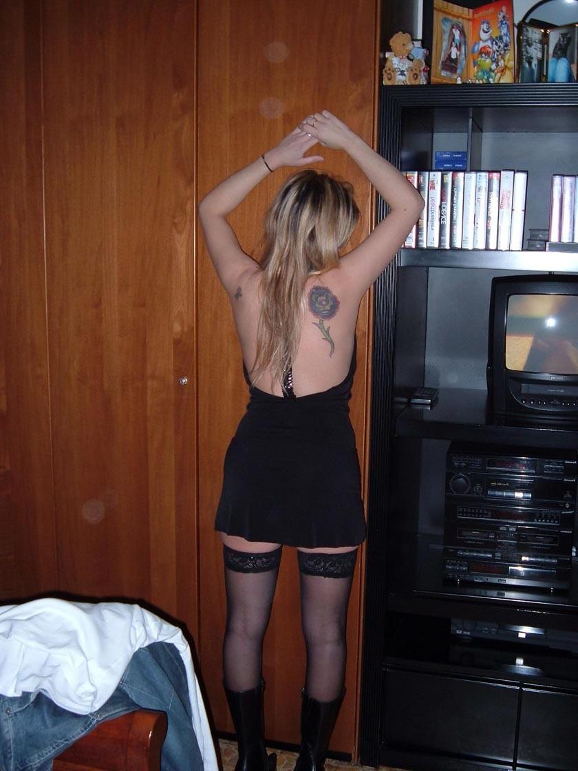 20P Amateur blonde girlfriend sucking cock in her bedroom