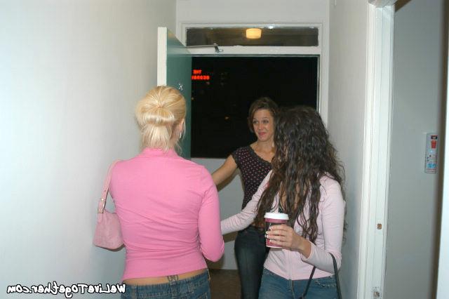 25P Two brunettes and a blonde fucking with a dildo