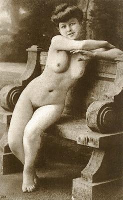 25P Old French postcards 17