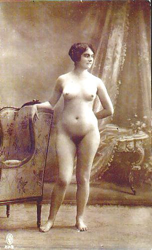 25P Old French postcards 17