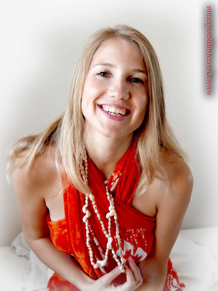 12P Erptic french blonde beauty teasing camera
