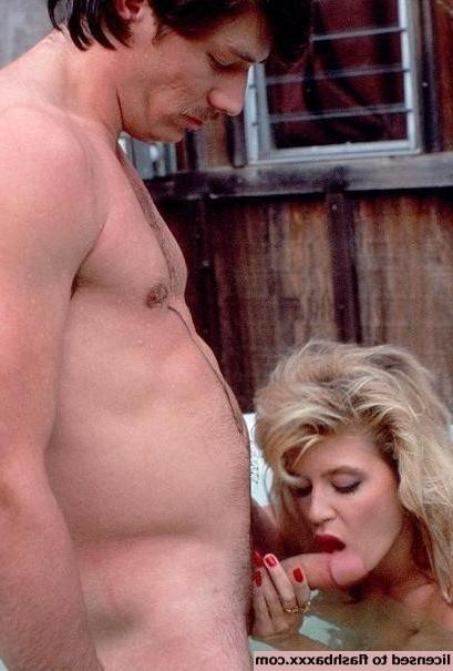 15P Ginger Lynn gives sex lessons