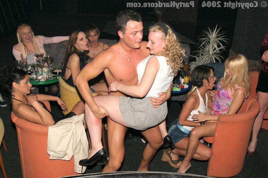 11P Drunk housewife suck and screw male strippers