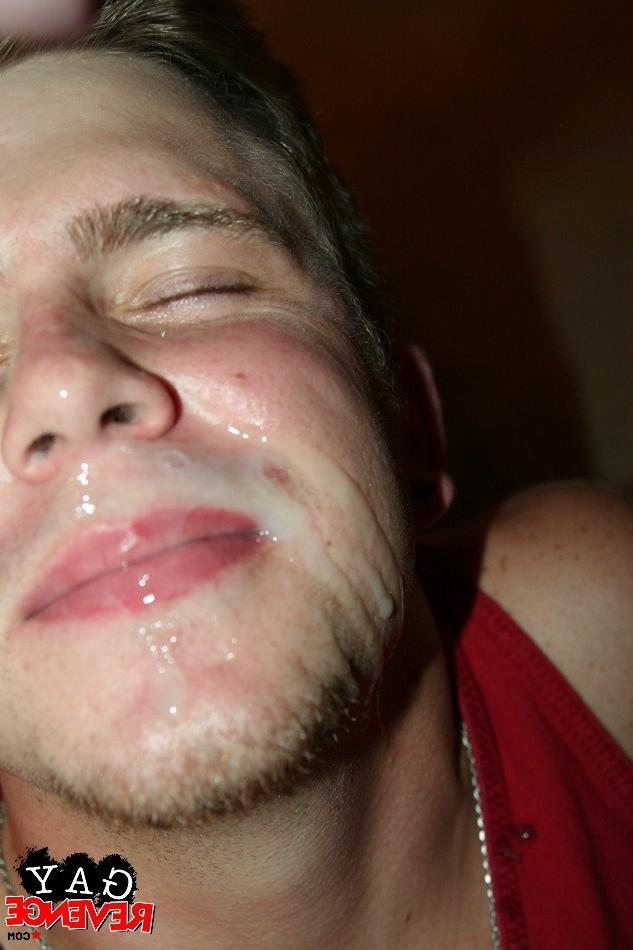 11P Dude loves creampie on her face