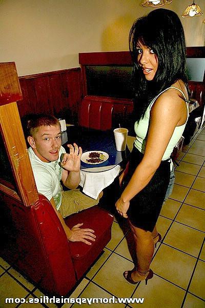 16P Hot Spanish beaver can't control her lust that she sucked a cock in a car