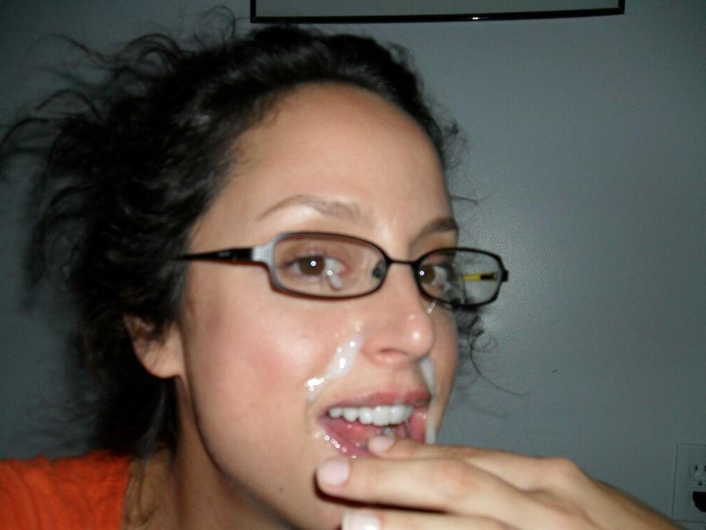 15P Horny gfs lick cock and cumshots  31