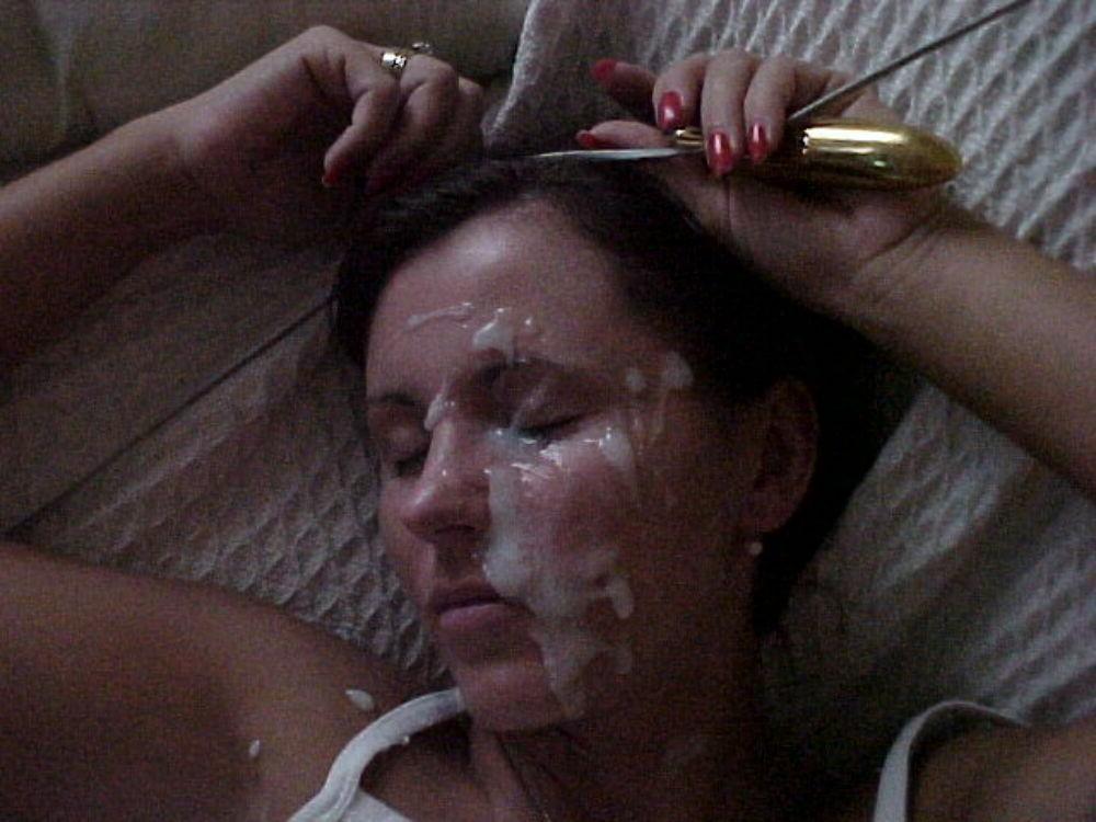 15P Horny gfs lick cock and cumshots  38