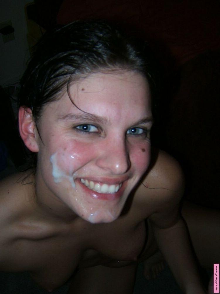 15P Horny gfs lick cock and cumshots  32