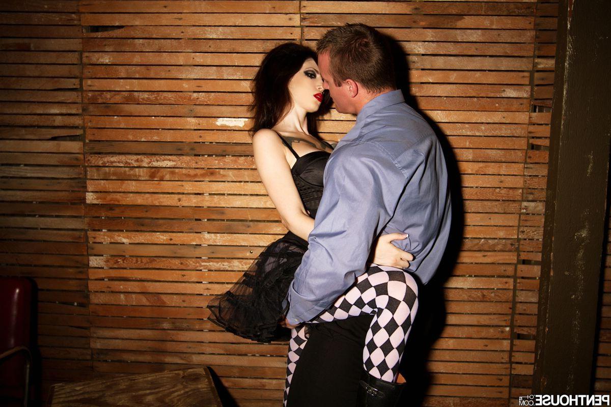 16P Indigo Augustine gets nailed on a wooden box in black corset