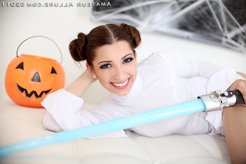 16P Brunette teen Lexi fucked in sexy princess Leia costume