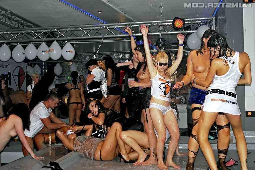 15P Drunk sex orgy