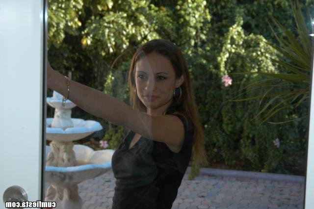 13P Tight small tity girl that loves a hard fuck and a facial